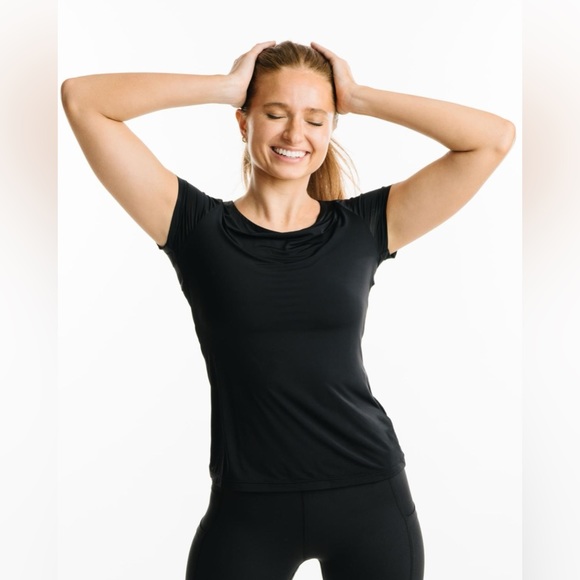 Black Criss-Cross Mesh Short Sleeve T Medium ZYIA NWT 2147 - Picture 4 of 12